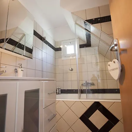 Vilă Nefeli Kiotari